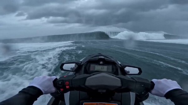 Seedance Jetski Rogue Wave