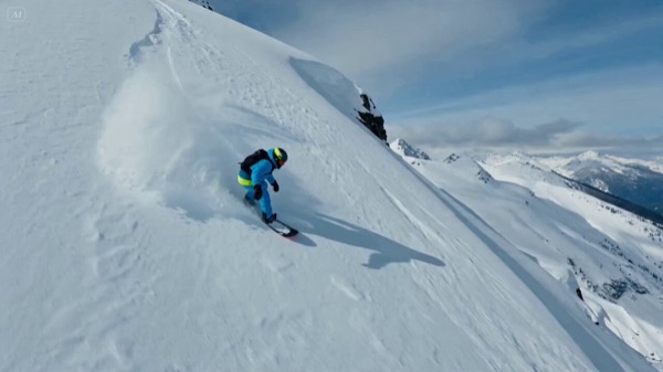 Snowboarder Avalanche Escape
